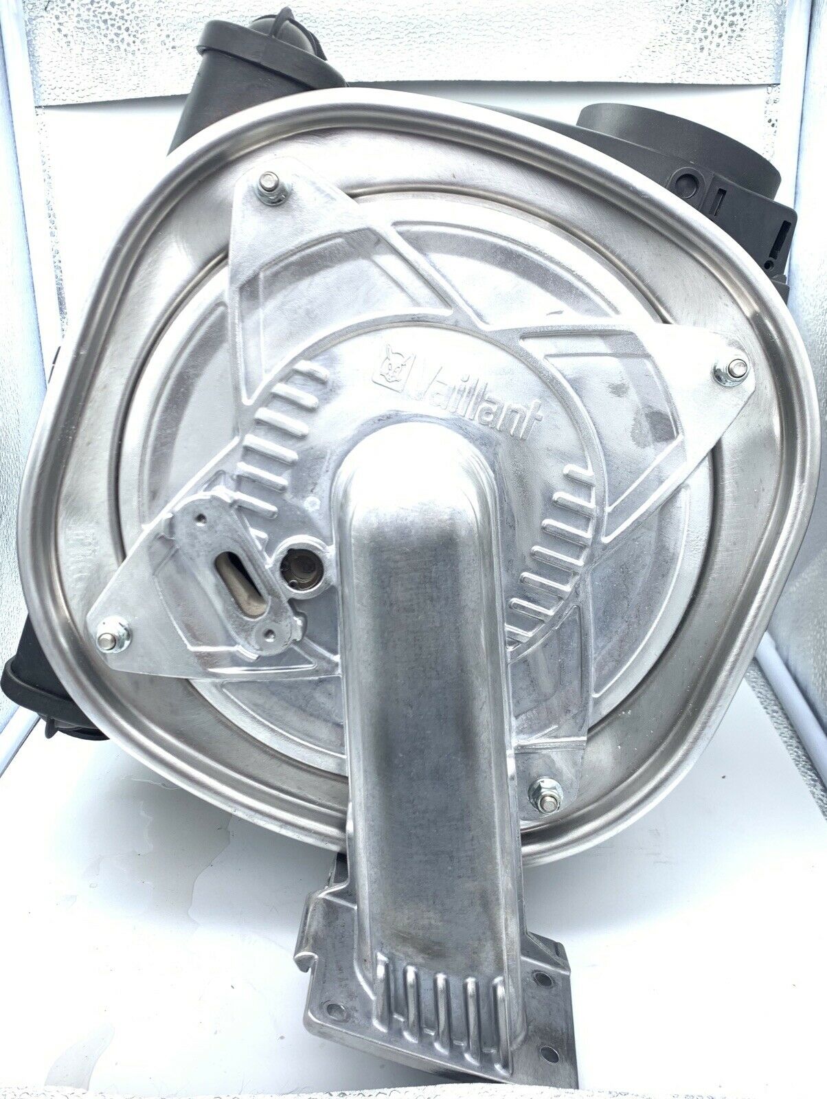 VAILLANT ECOTEC PLUS 831 PRO 28 VUW MAIN HEAT EXCHANGER 0020135131 G